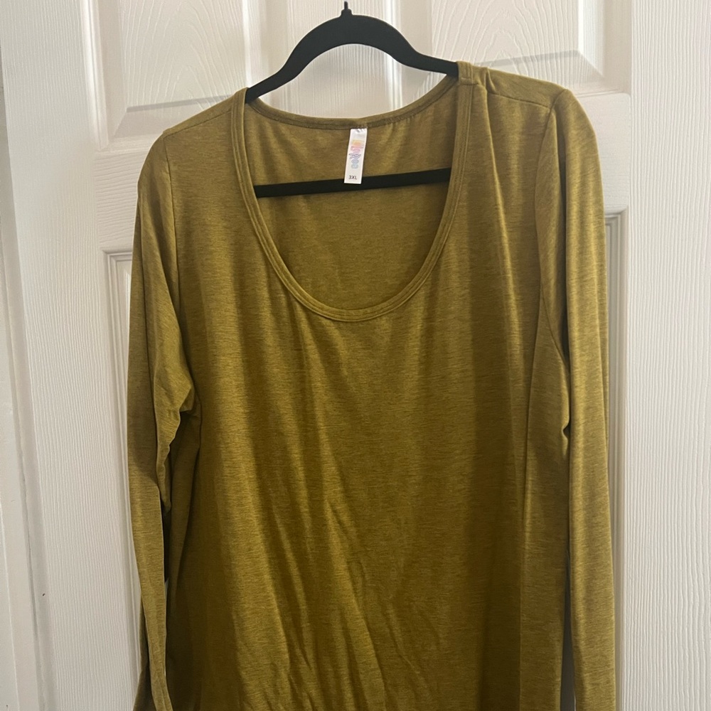 LuLaRoe Long Sleeved Top